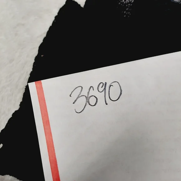 New Joe's Women's Black V-Neck Long Sleeve Knit Crochet Cropped Sweater P3690 - Picture 8 of 8